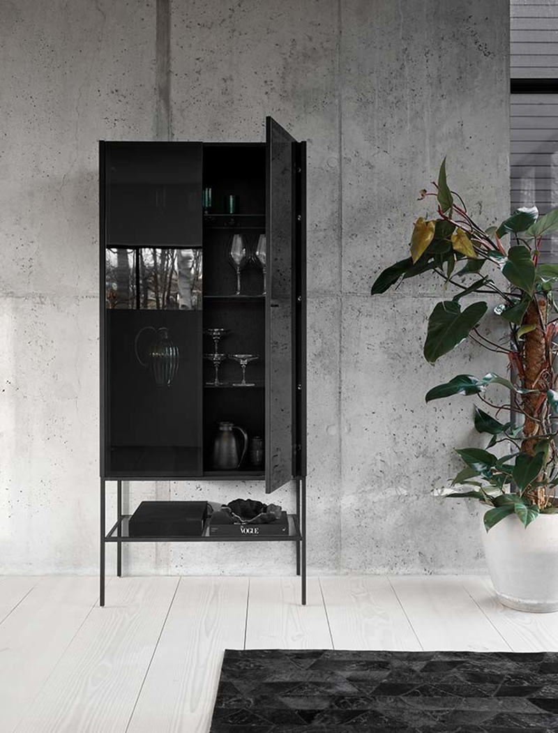 Lisbon Glass Cabinet 